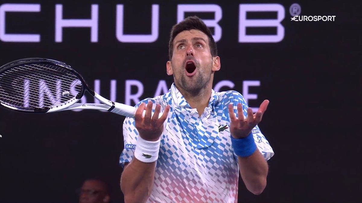 Novak Đoković urla zbog vetra (5).jpg
