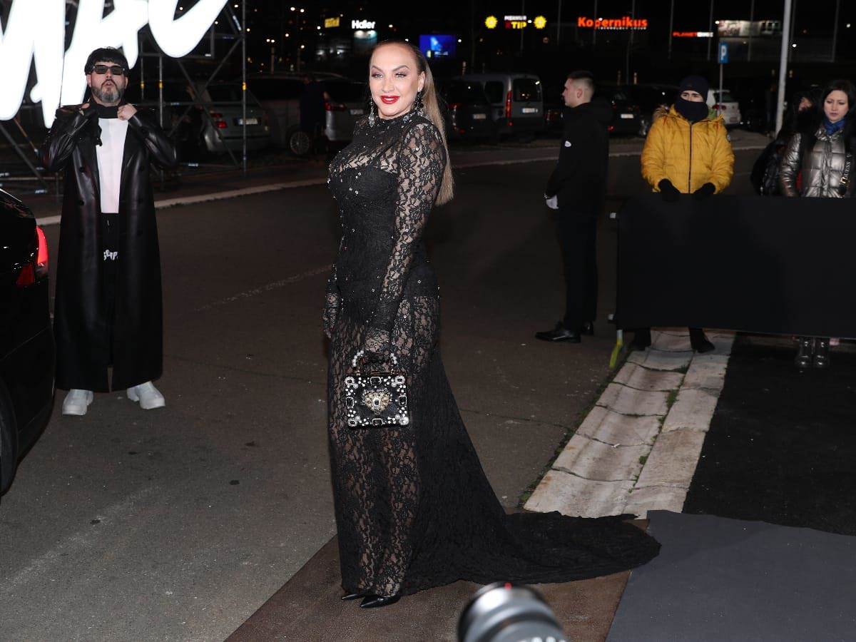 Jelena Rozga Emina Jahović i Sara Jo na MAC manifestaciji