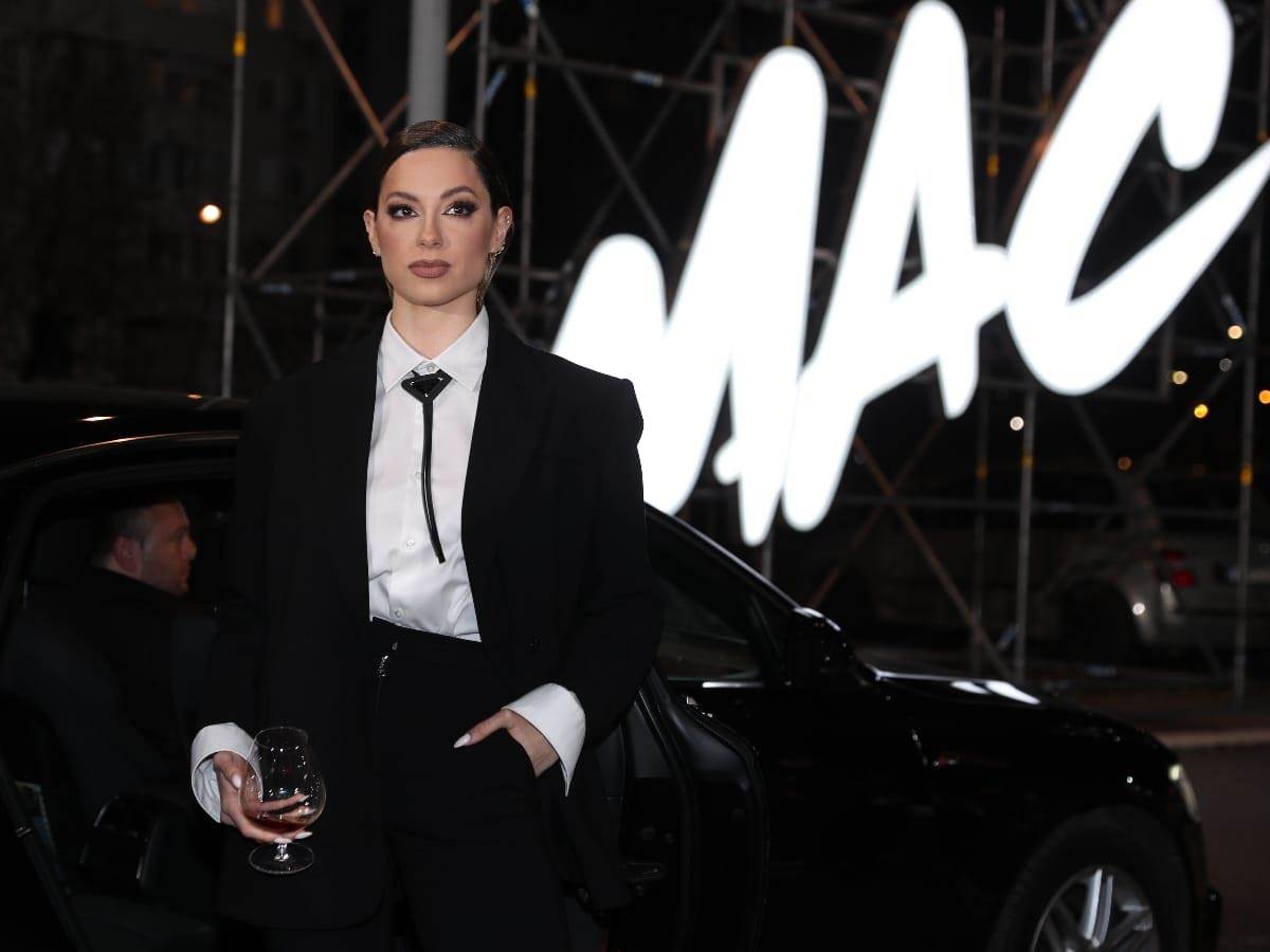 Iva Grgurić razdvojila silikone i isprozivala Minu Vrbaški