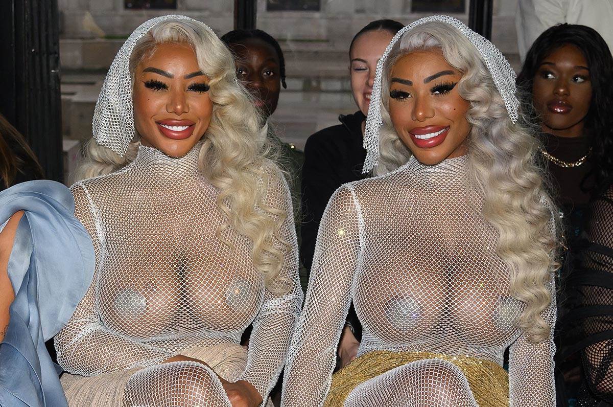 Bliznakinje Klermont došle gole na Parisku nedelju mode