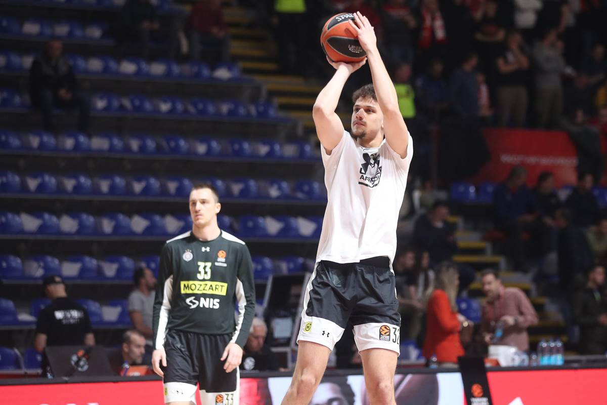 Zvezda Partizan derbi-5.jpg