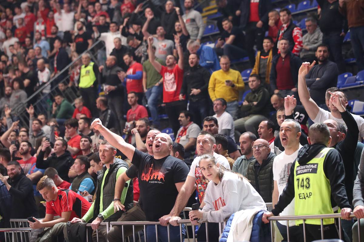 Zvezda Partizan derbi.jpg