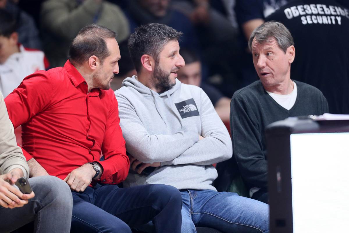 Zvezda Partizan derbi.jpg