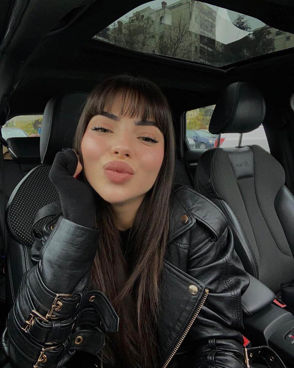 Teodora Džehverović i Ilda Radončić u teretani