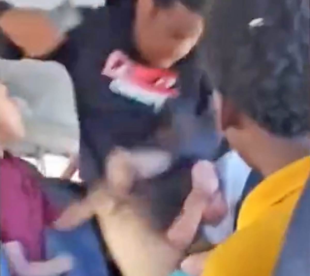 Tuca u skolskom autobusu (6).png