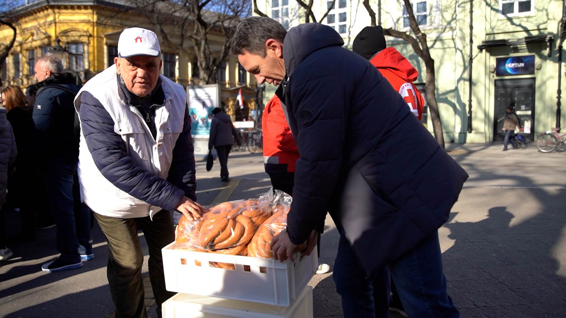 Turijska kobasica stigla u Suboticu! 50 kilograma donirano u humanitarne svrhe, Narodnoj kuhinji!
