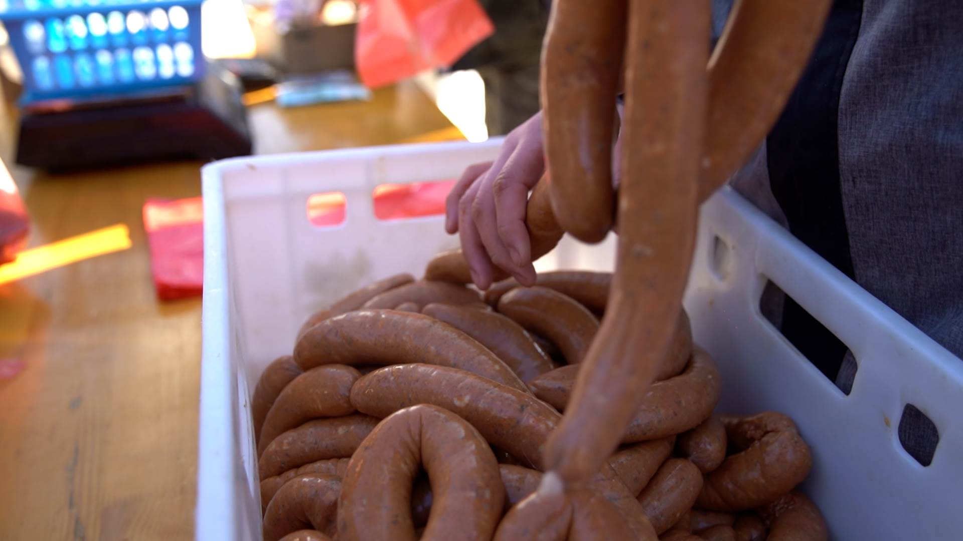 Turijska kobasica stigla u Suboticu! 50 kilograma donirano u humanitarne svrhe, Narodnoj kuhinji!
