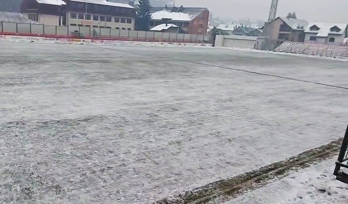 Javor teren pod snegom (4).png