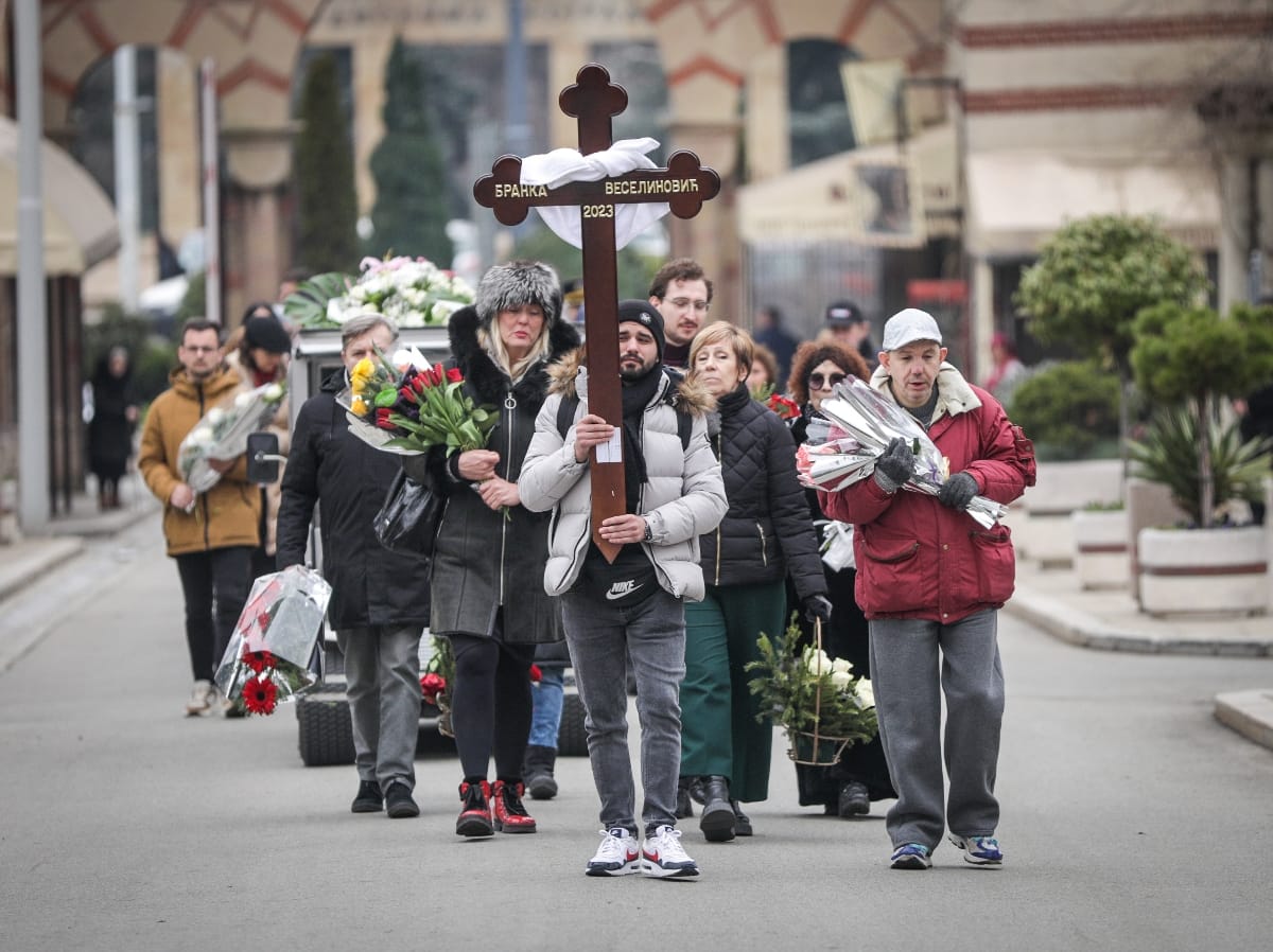 Branka Veselinovic sahrna (9).jpeg