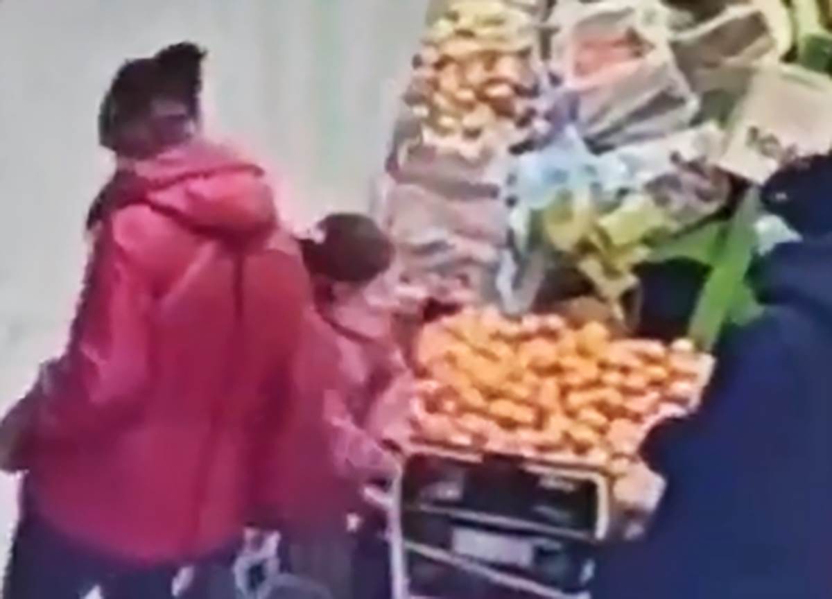 Brutalna tuča 2 žene u marketu