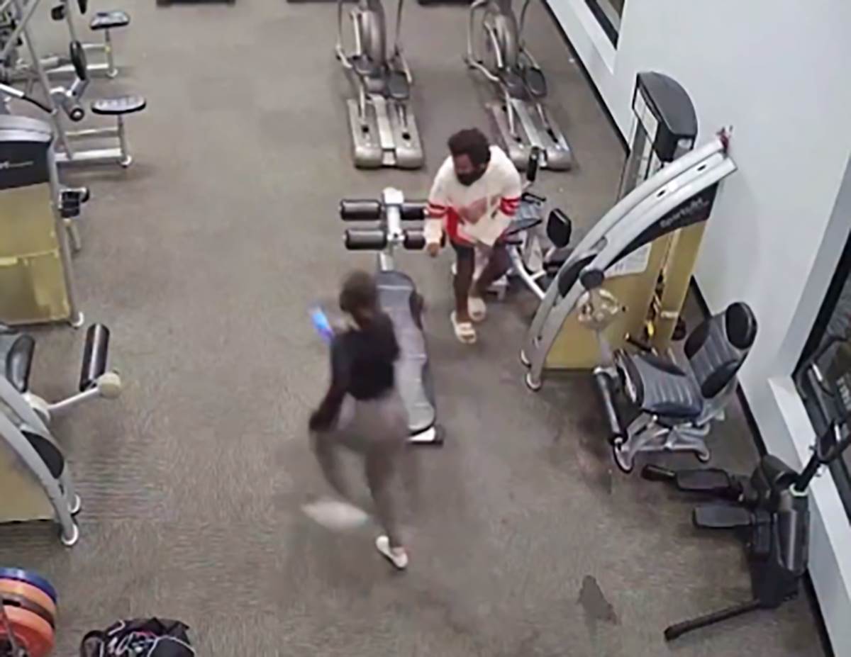 Napad u teretani (6).png