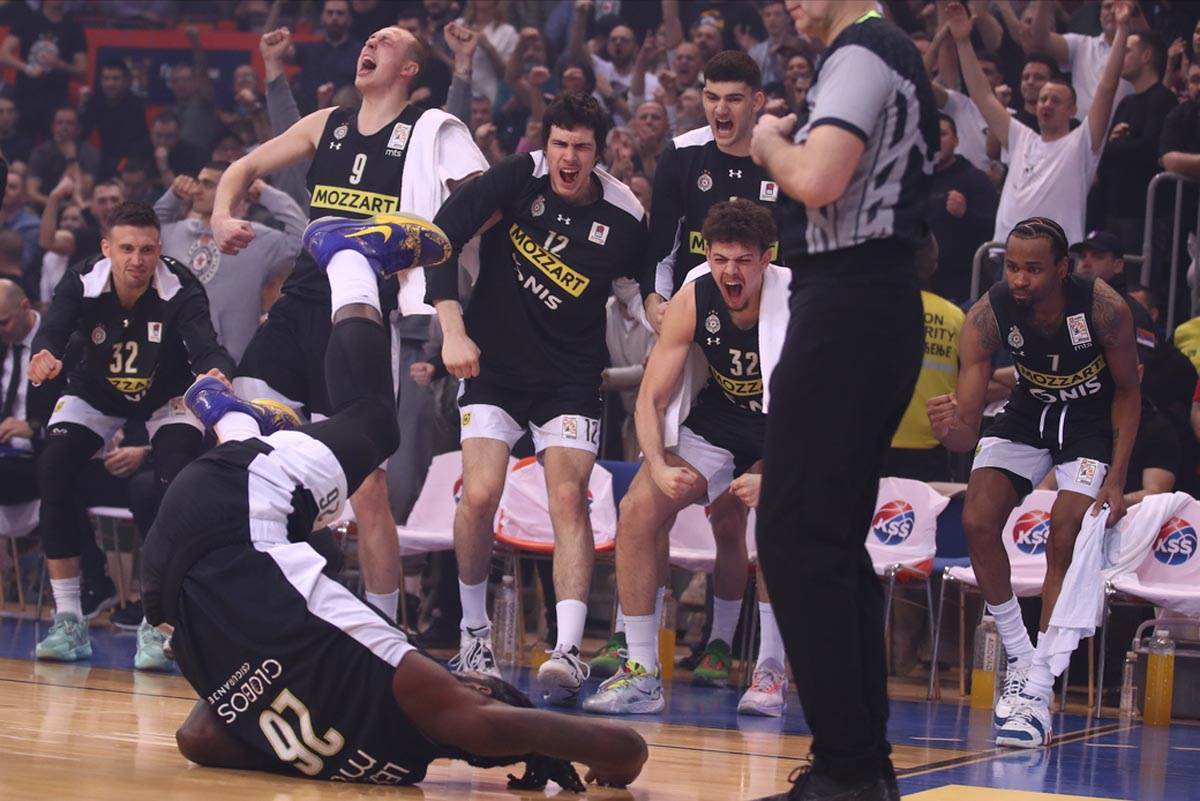 DERBI PARTIZAN ZVEZDA (6).jpg