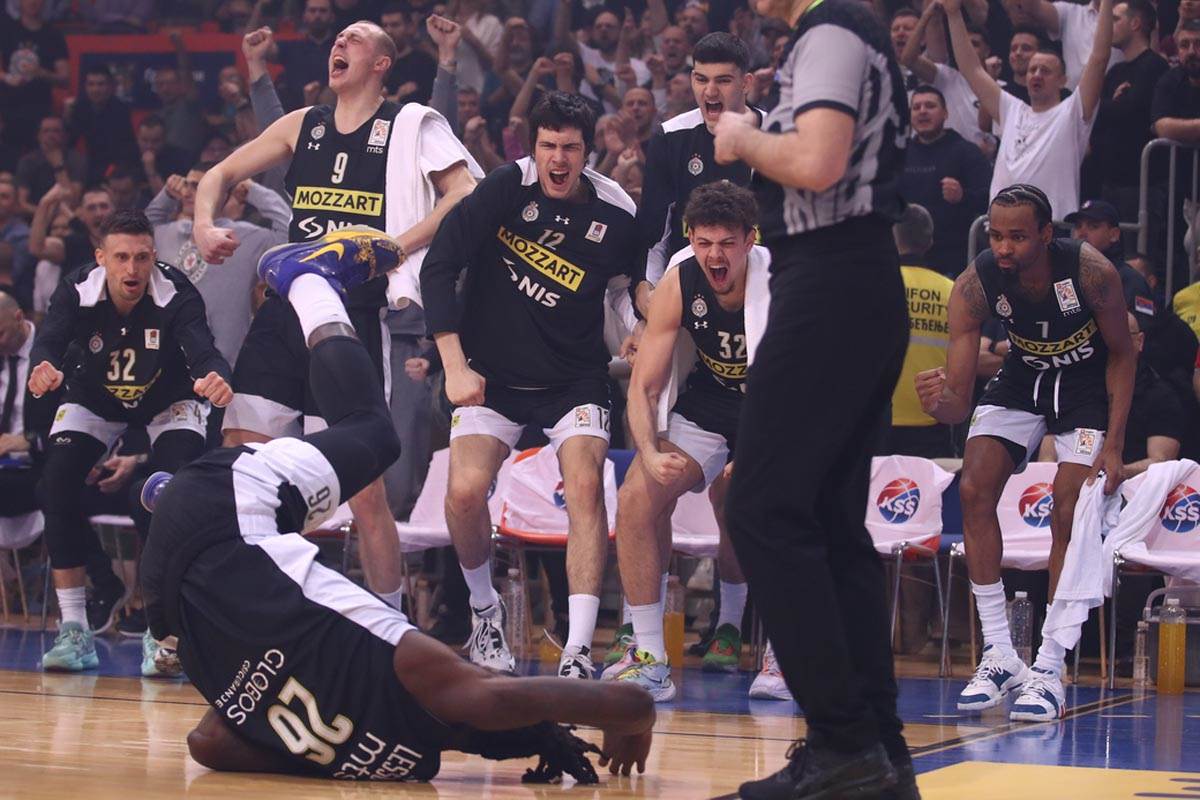 DERBI PARTIZAN ZVEZDA (8).jpg