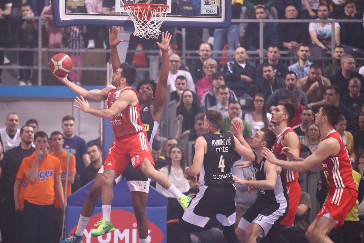 DERBI PARTIZAN ZVEZDA (18).jpg