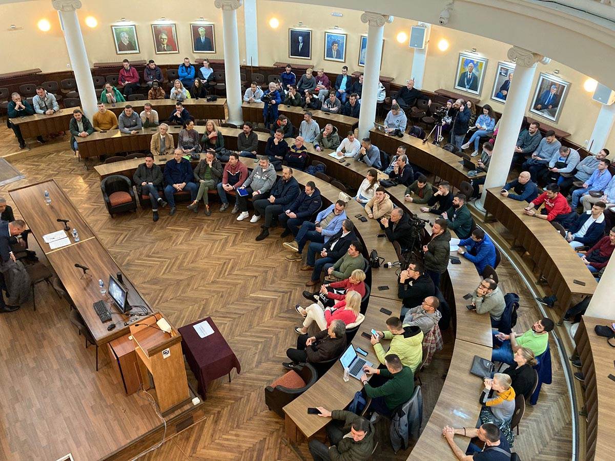 Svetislav Pešić Niš (12).jpg