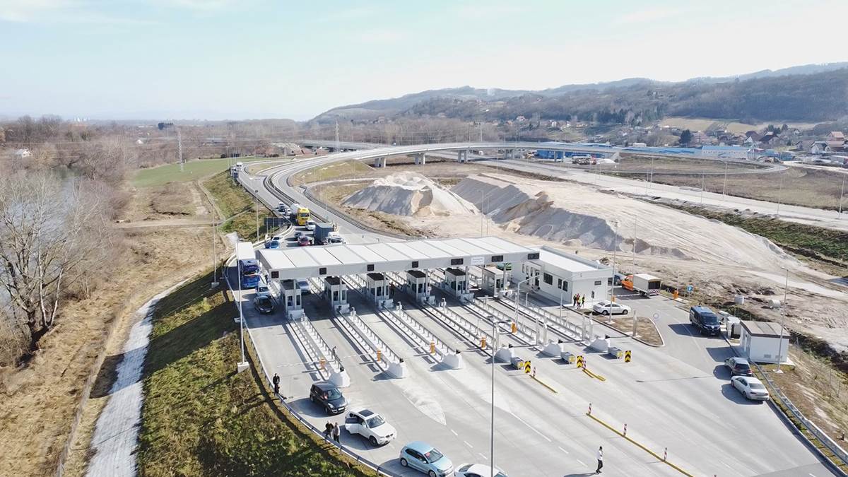 Čačak gužve na putu (5).jpg