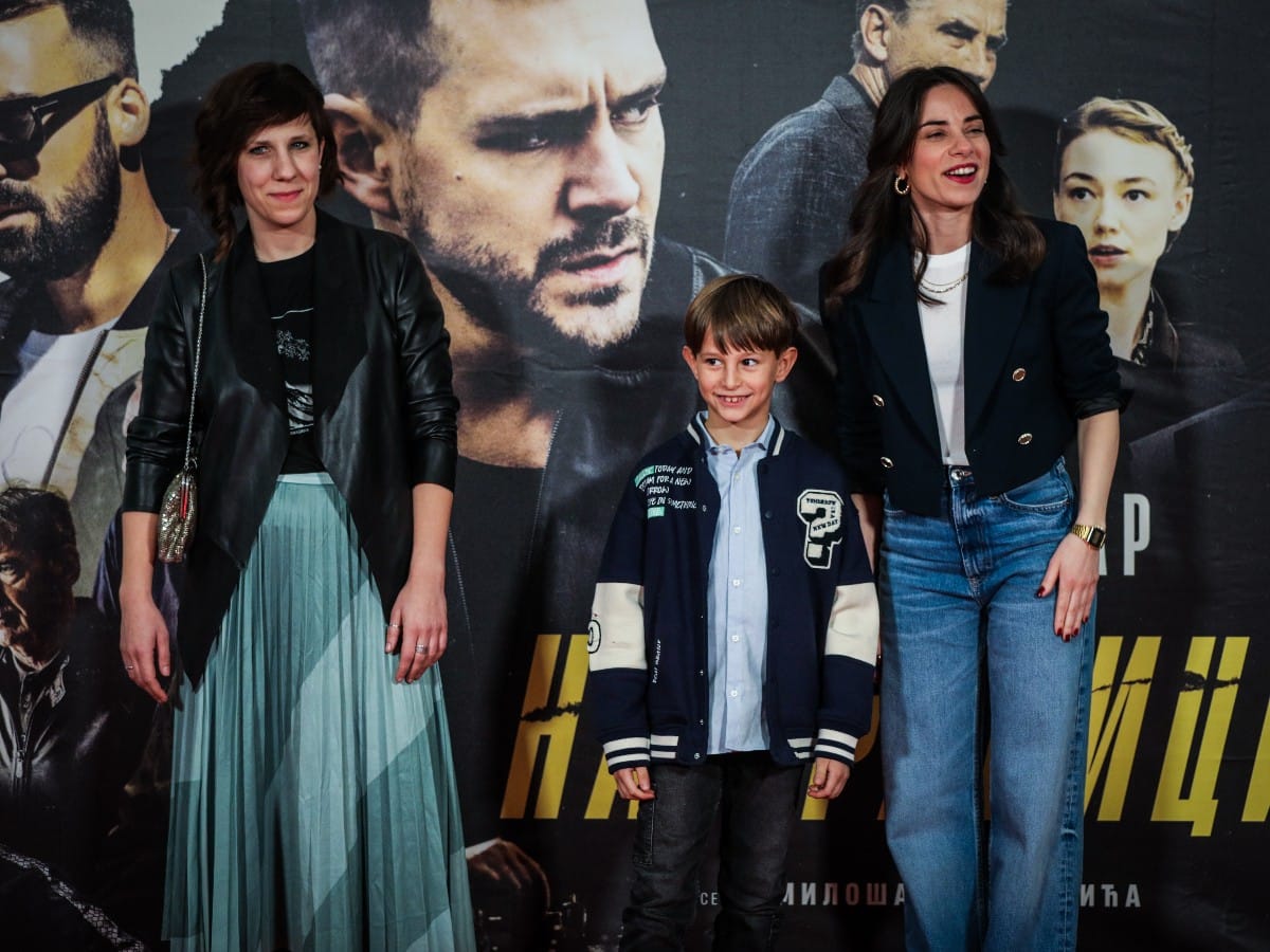 Premijera prve epizode serije Južni vetar u MTS dvorani. Ekipa filma na crvenom tepihu (26).jpeg