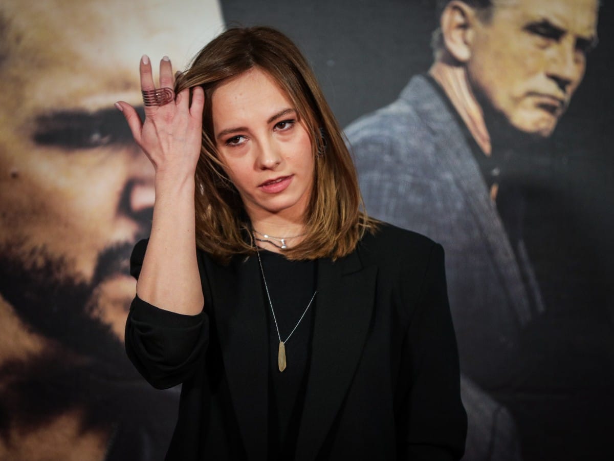 Premijera prve epizode serije Južni vetar u MTS dvorani. Ekipa filma na crvenom tepihu (15).jpeg