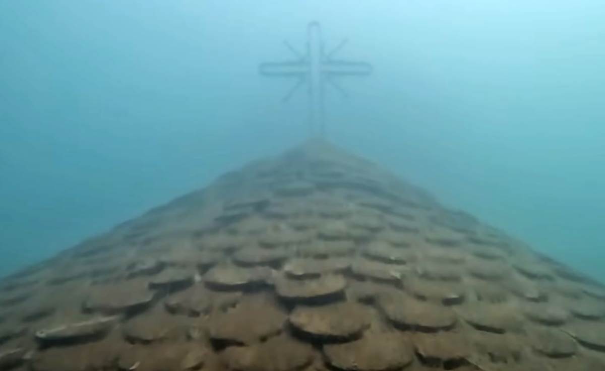 Crkva Svetog Arhanđela Mihaila (4).png