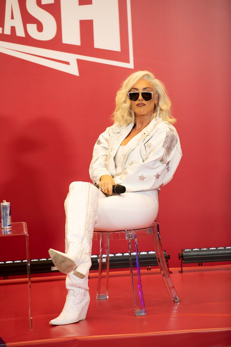 Pred Senidin nastup izbio skandal pa prekinut intervju