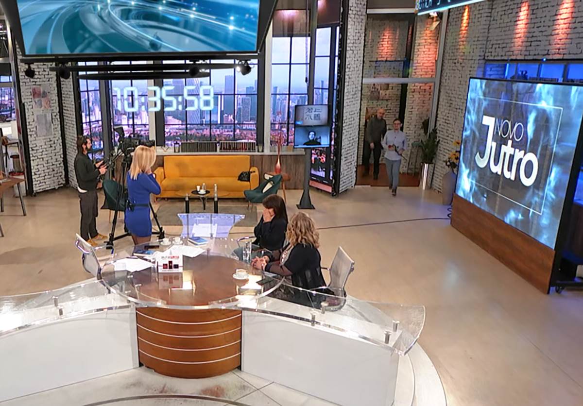 Majka videla sina posle 30 godina (10).png