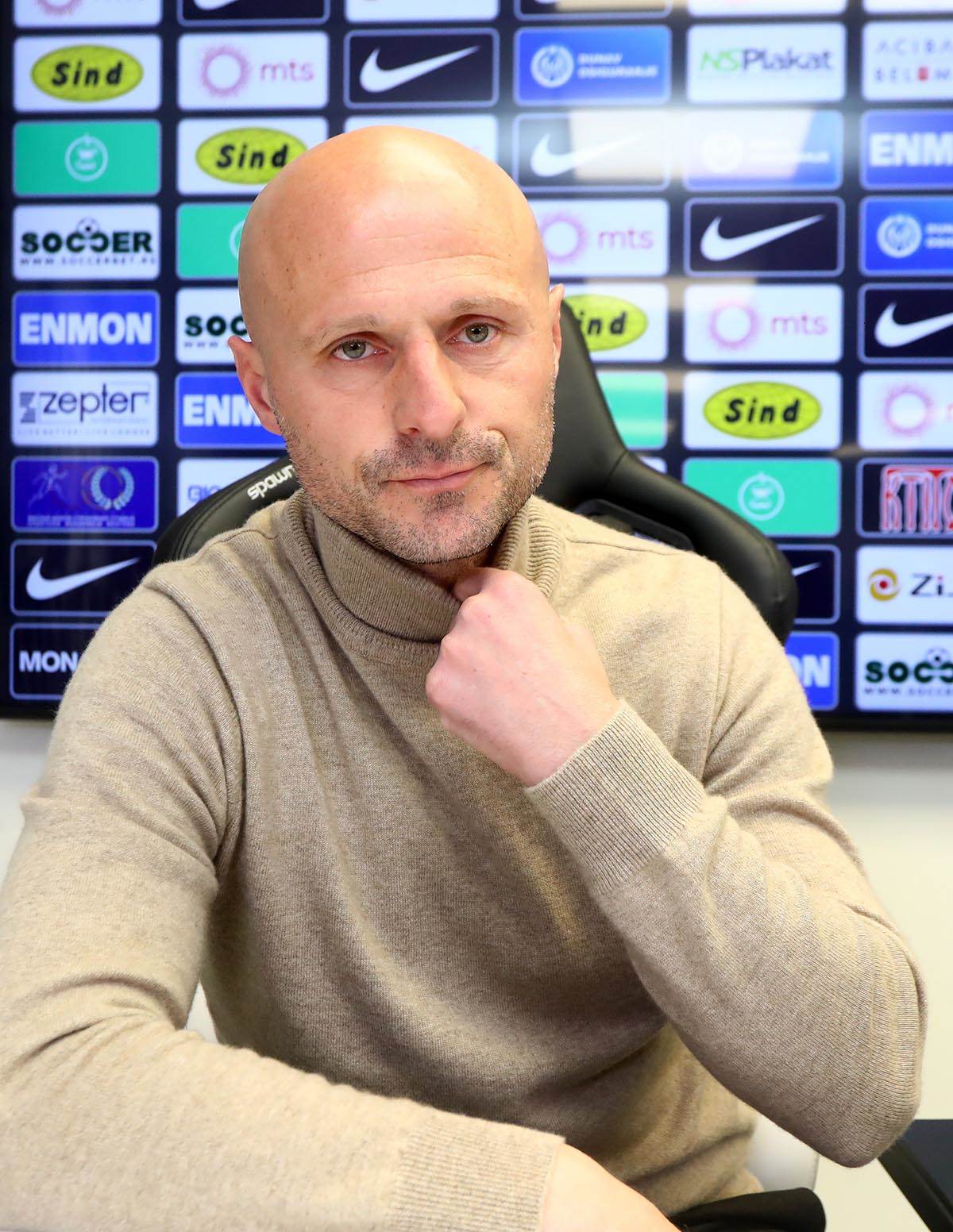 konferencija igora duljaja (4).jpg