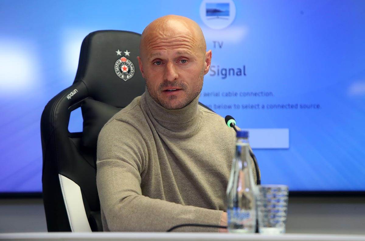 konferencija igora duljaja (12).jpg