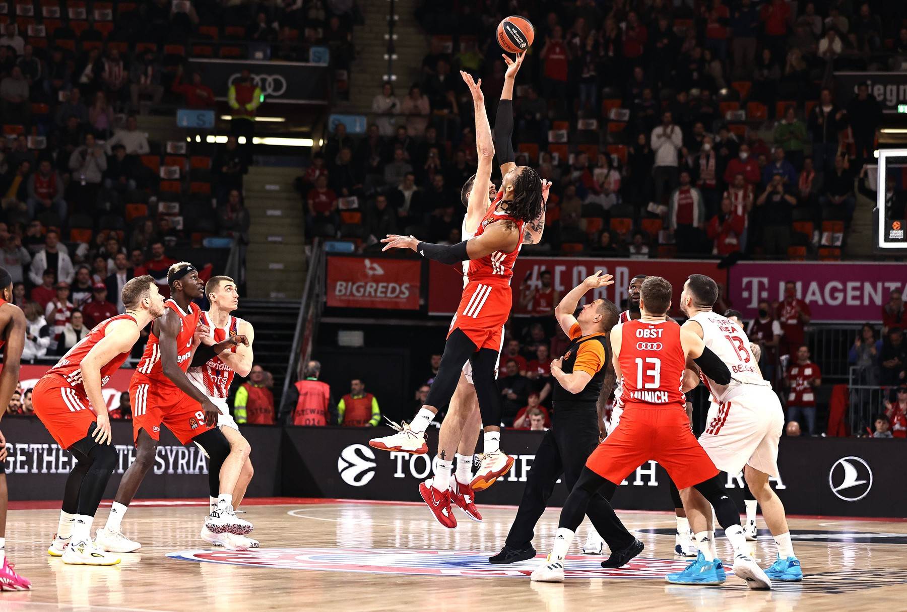 Bajern Crvena zvezda