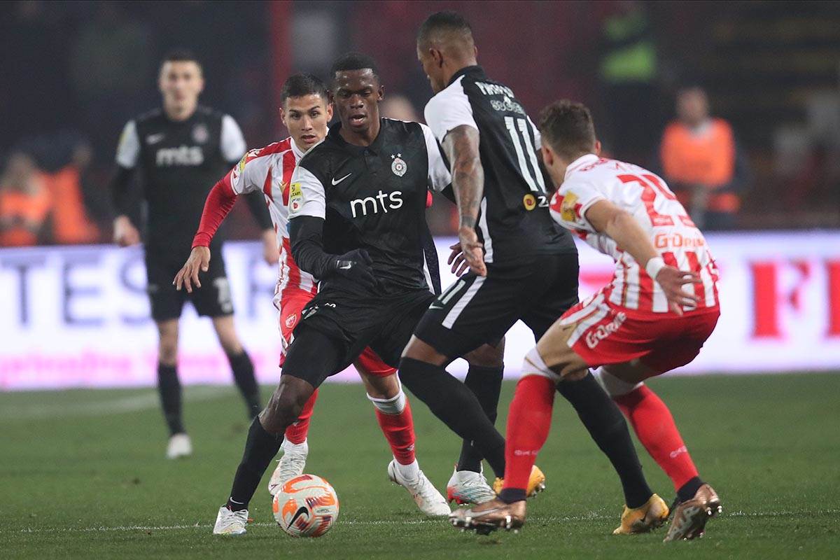 CRVENA ZVEZDA PARTIZAN (7).jpg