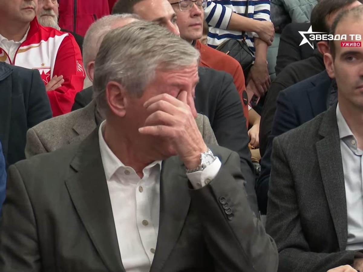 Vladimir Petrović Pižon plače na rođendanu Zvezde