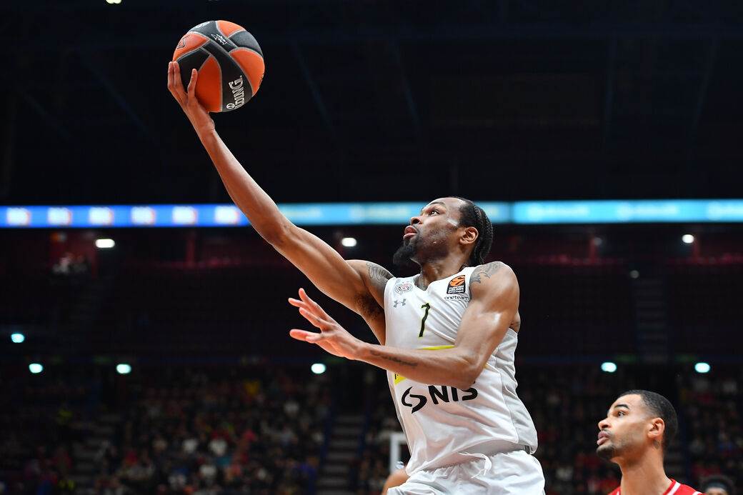 Armani Partizan (2).jpg