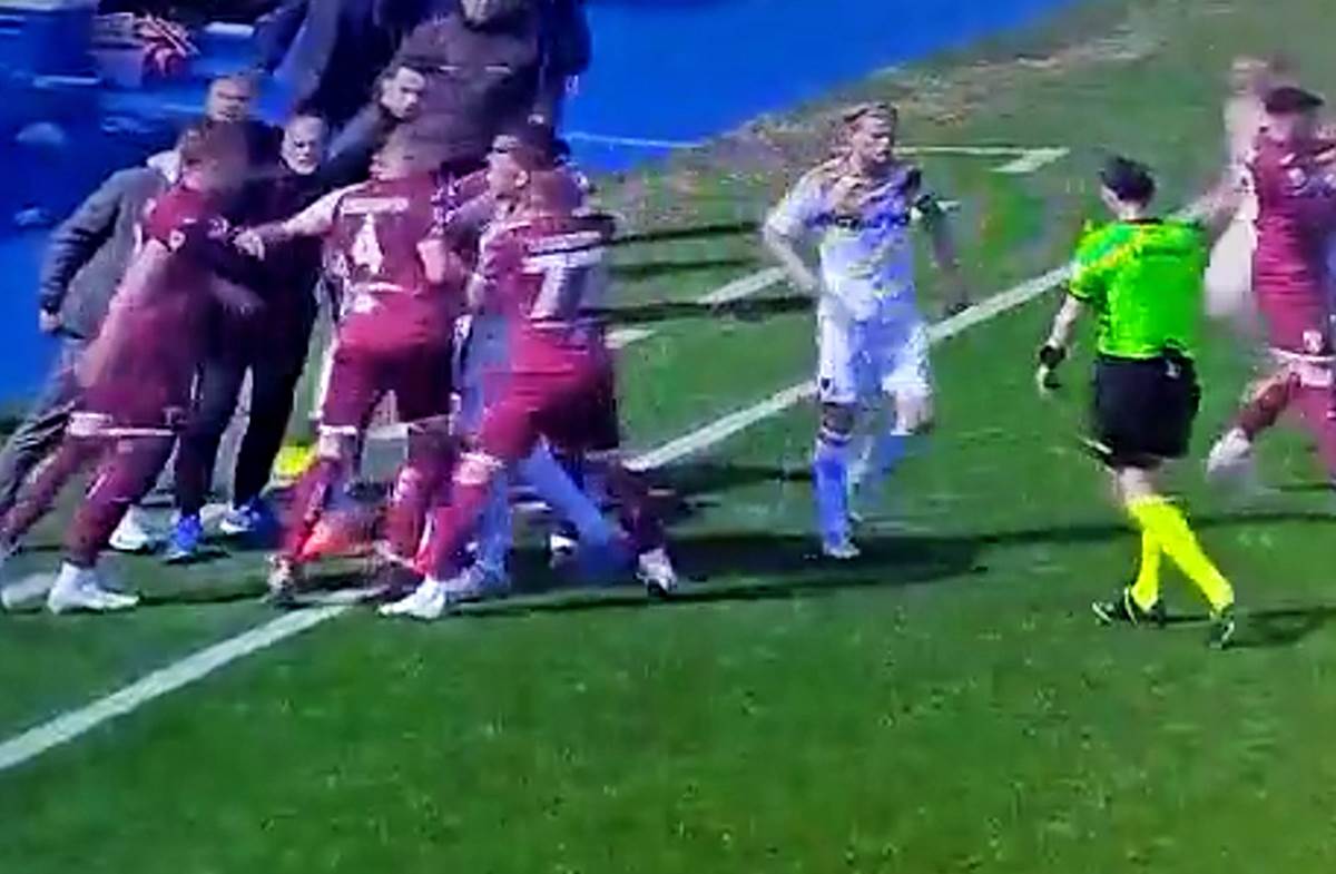 Tuča Ivan Ilić i Vanja Milinković Savić