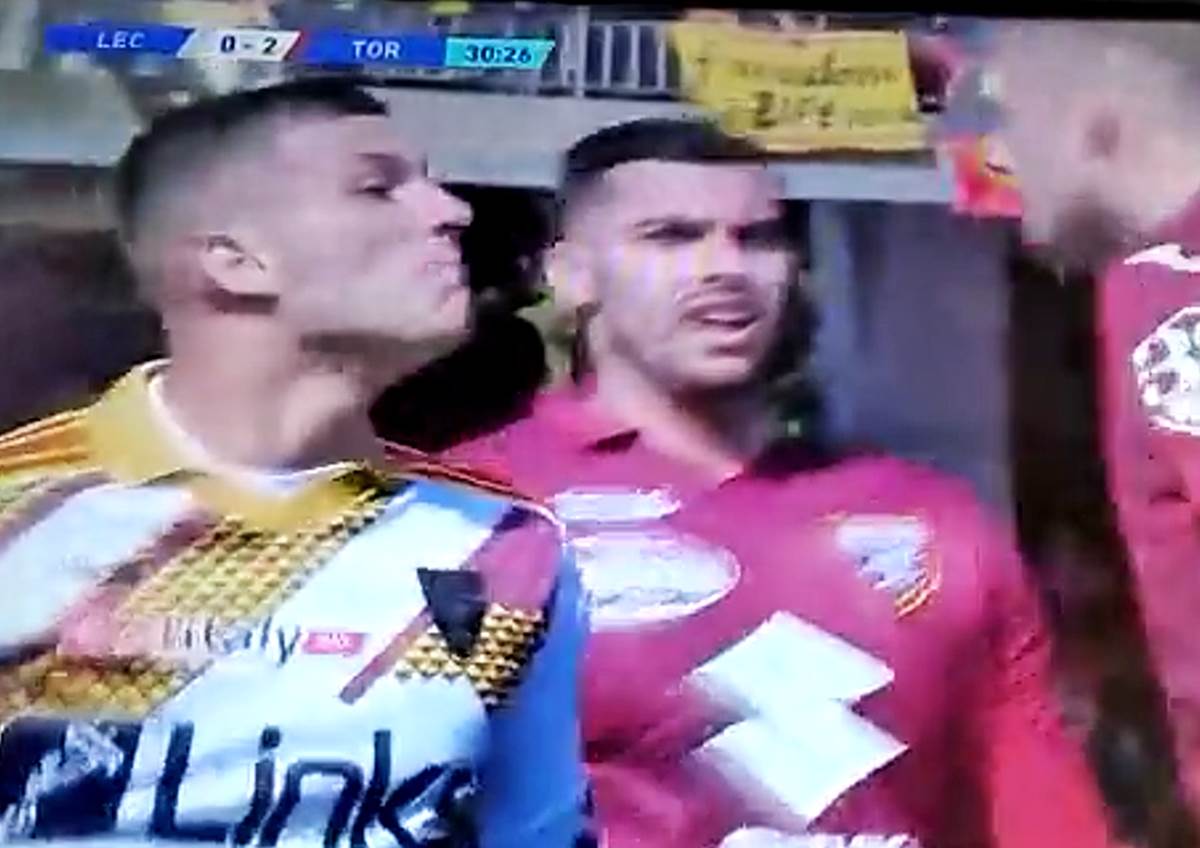 Tuča Ivan Ilić i Vanja Milinković Savić