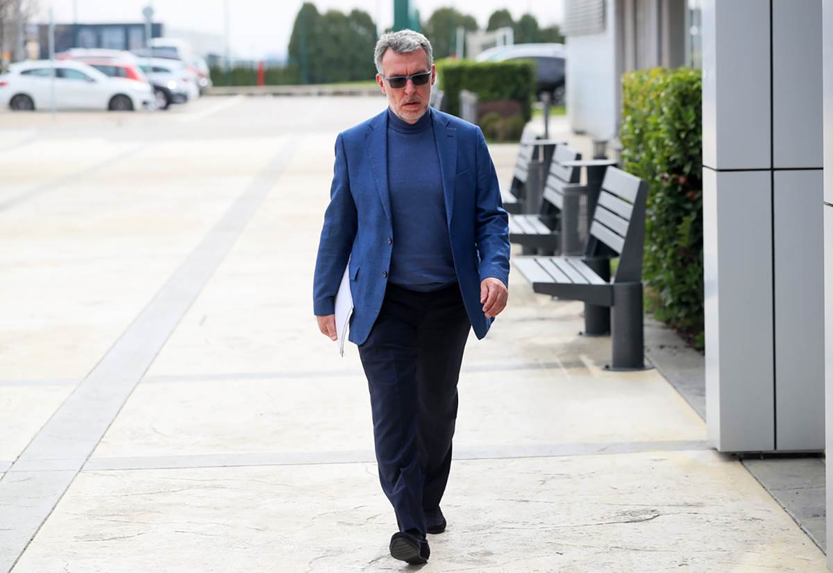 Fudbalski savez srbije izbor predsednika (8).JPG