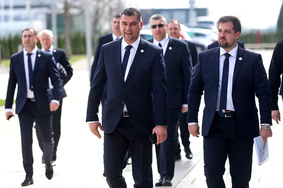 Fudbalski savez srbije izbor predsednika (12).JPG