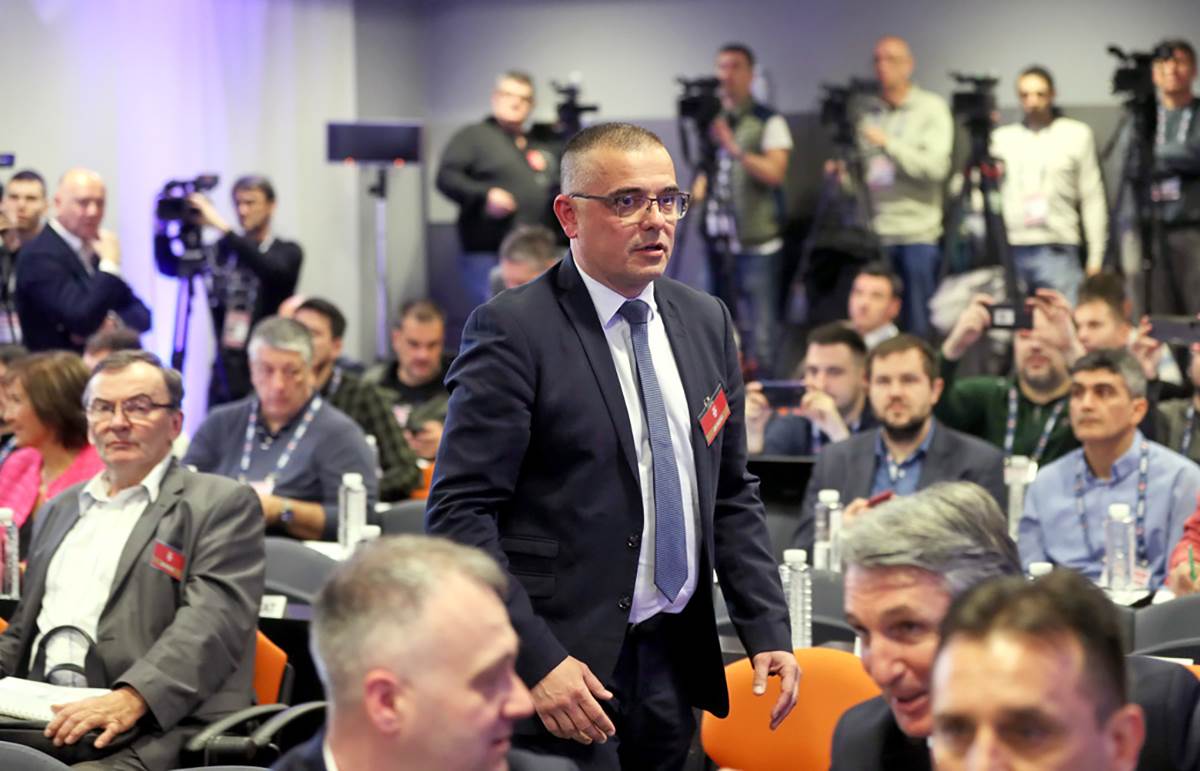 Fudbalski savez srbije izbor predsednika (23).JPG