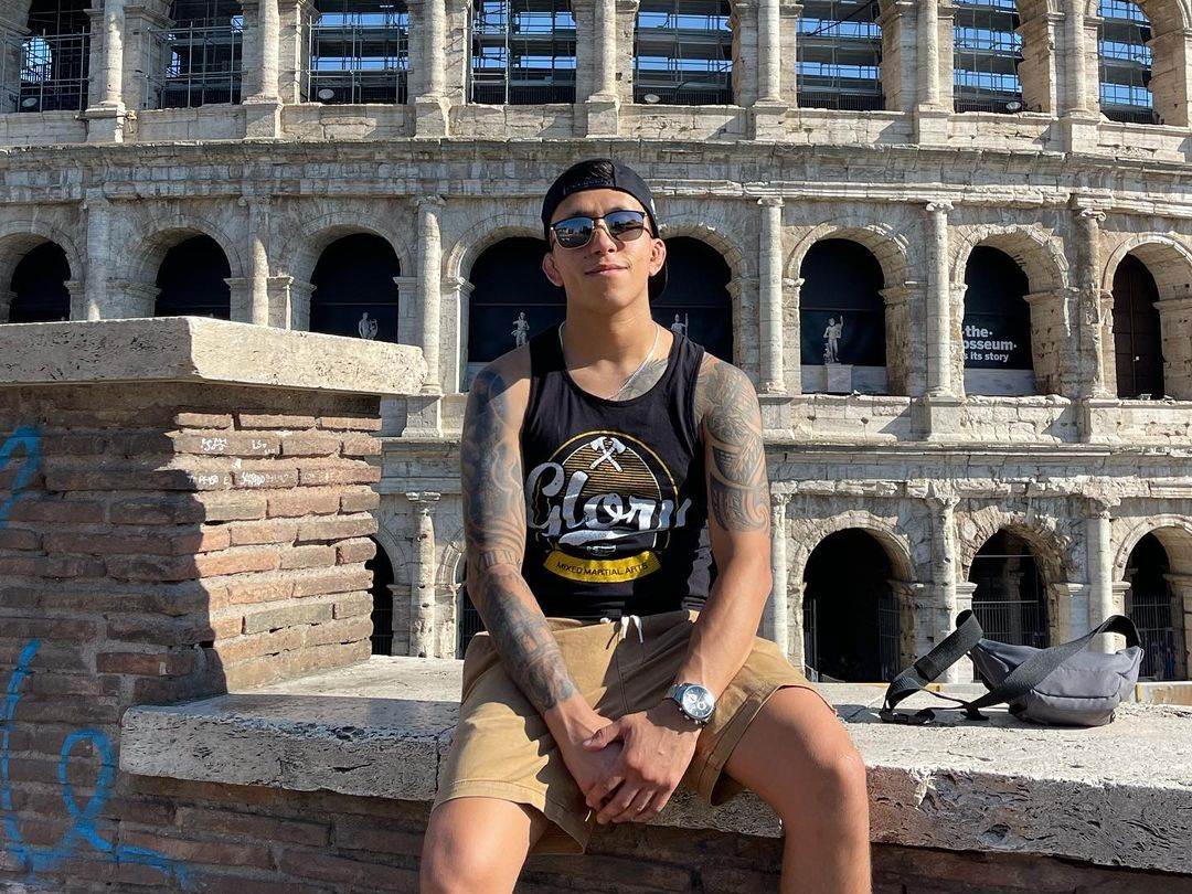 MMA borac Džef Molina voli oba pola