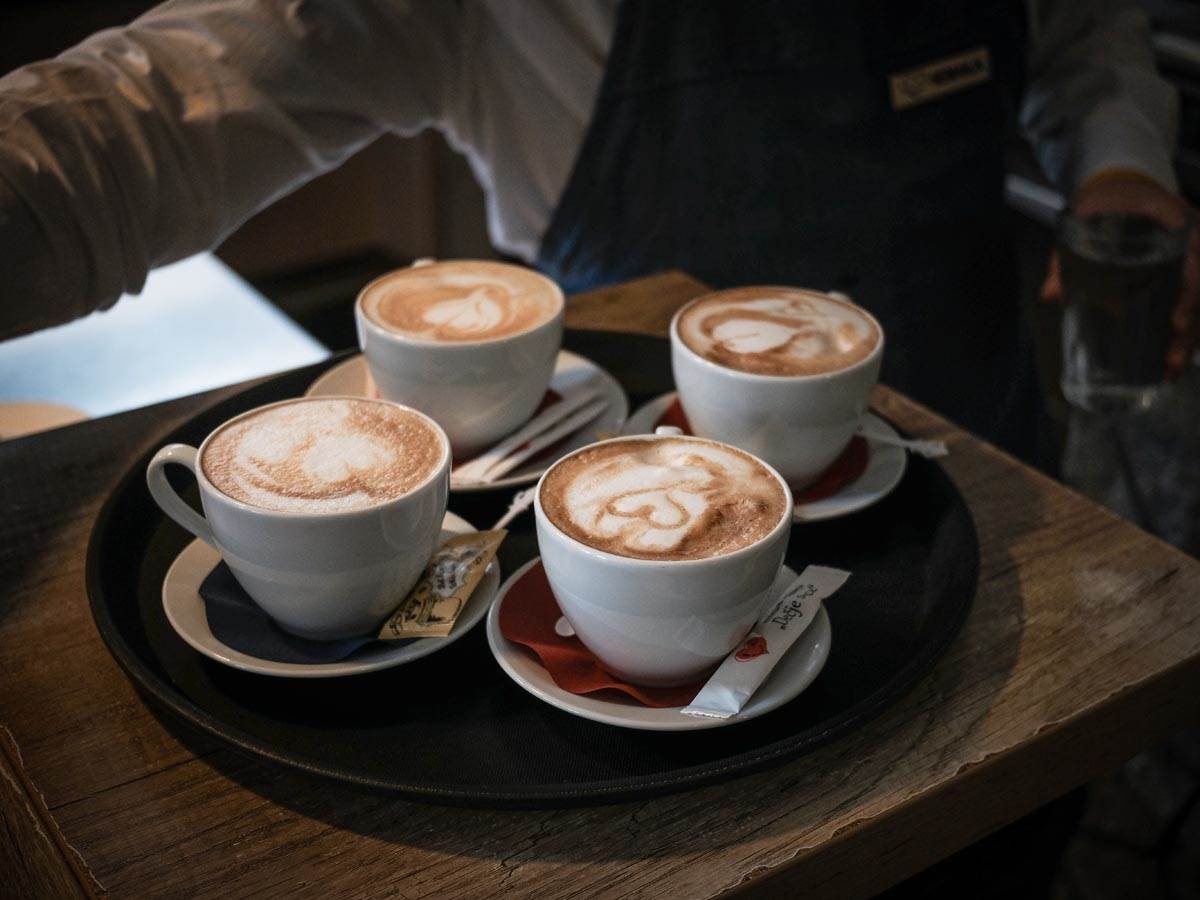 U kafiću Zvuci srca u Beogradu rade osobe sa smetnjama u razvoju