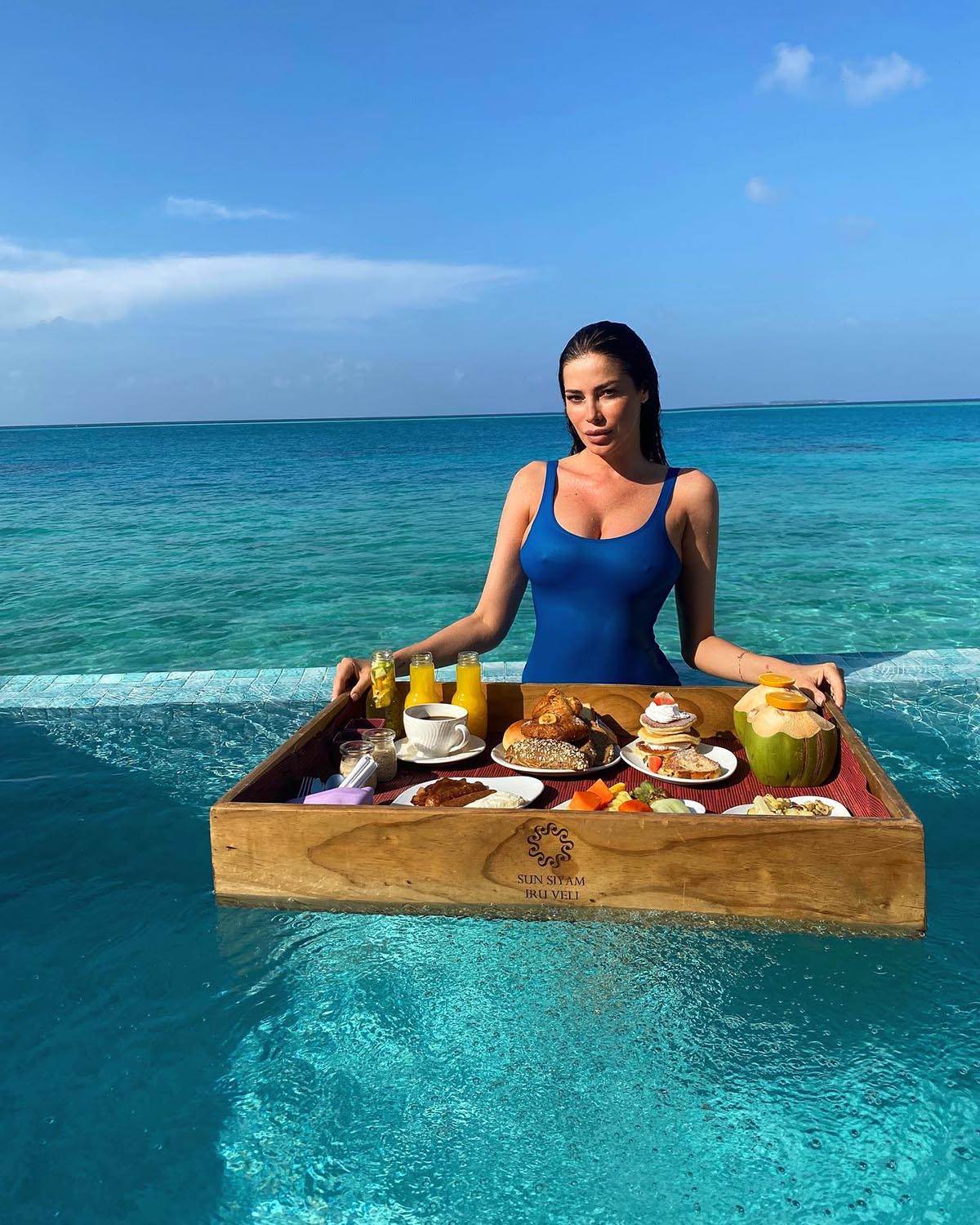 𝒜𝒾𝒹𝒶 𝒴𝑒𝓈𝓅𝒾𝒸𝒶 (2).jpg