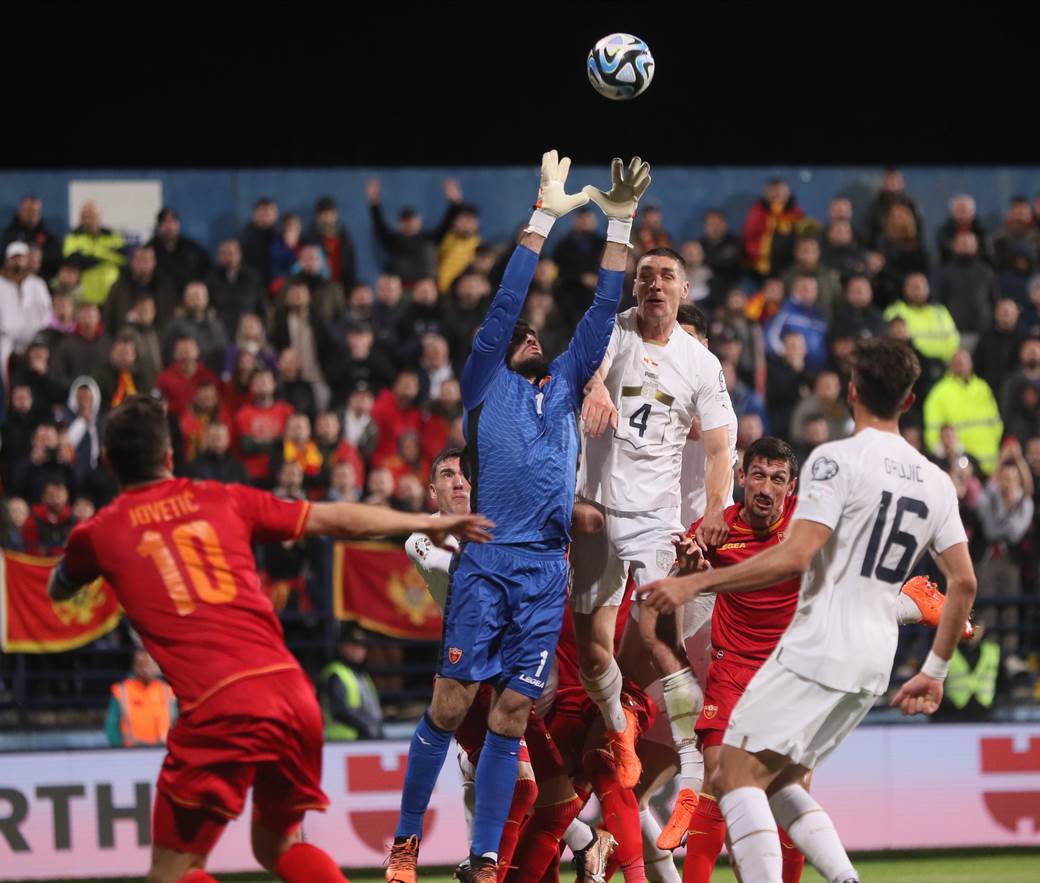 GOL VLAHOVIC (4).jpg