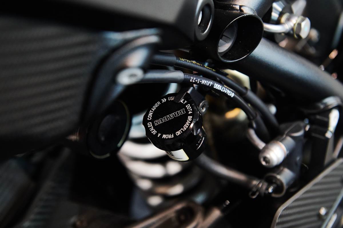 KTM BRABUS 1300 R-7150.jpg