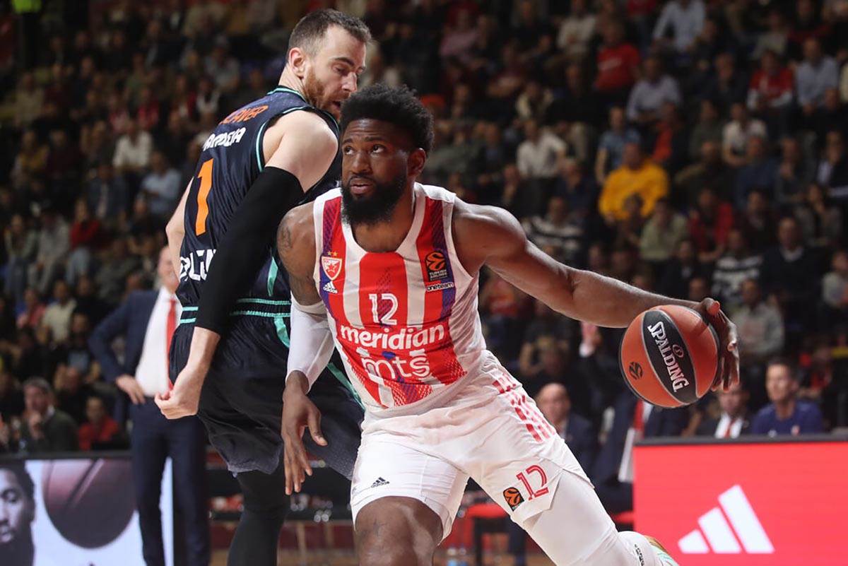 Crvena zvezda pobedila Valensiju pomogla i Partizanu