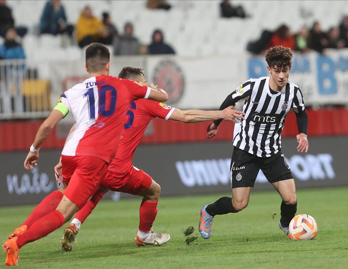 PARTIZAN, VOJVODINA NOVI SAD  (7).jpg