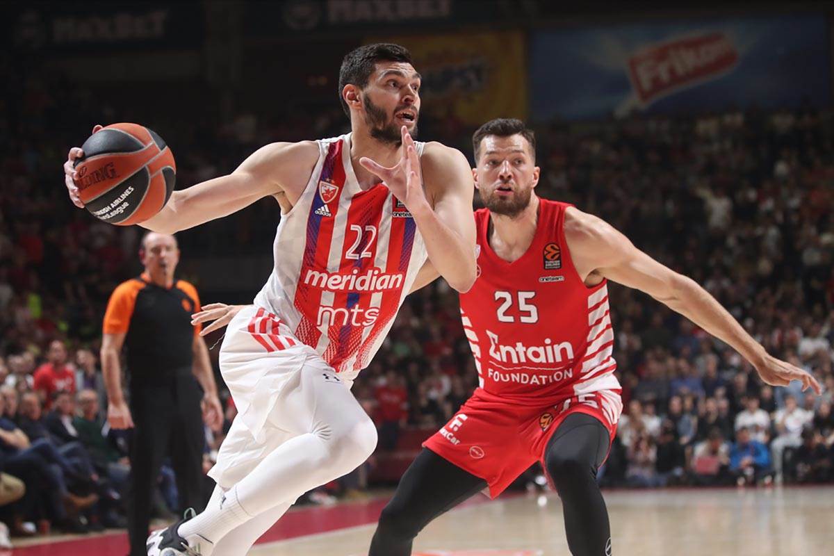 CRVENA ZVEZDA  OLIMPIJAKOS  (5).jpg