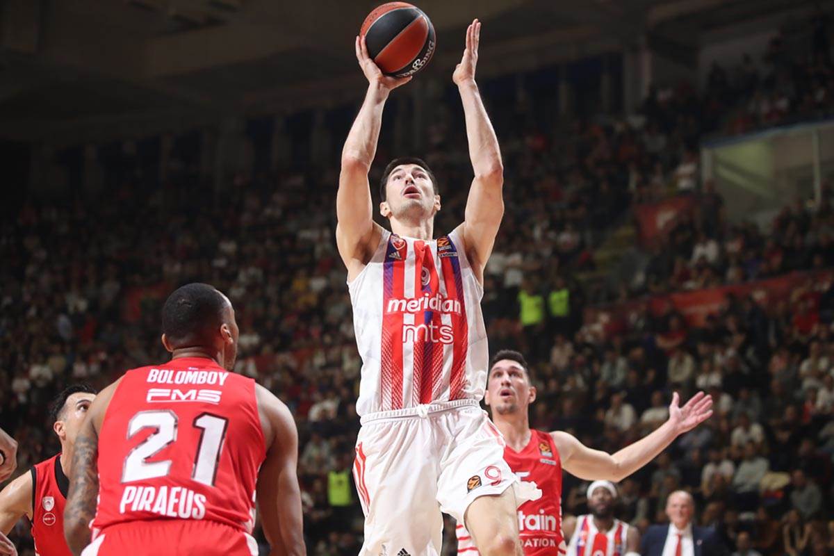 CRVENA ZVEZDA  OLIMPIJAKOS  (6).jpg