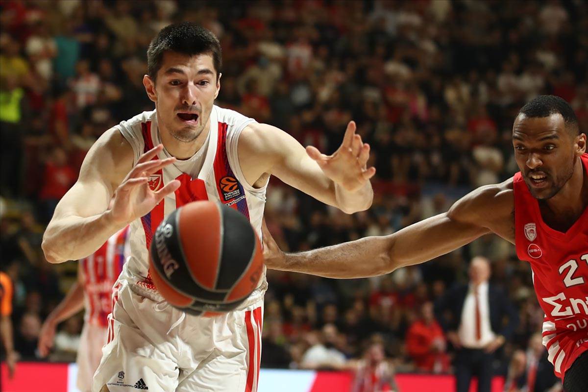 CRVENA ZVEZDA  OLIMPIJAKOS  (12).jpg