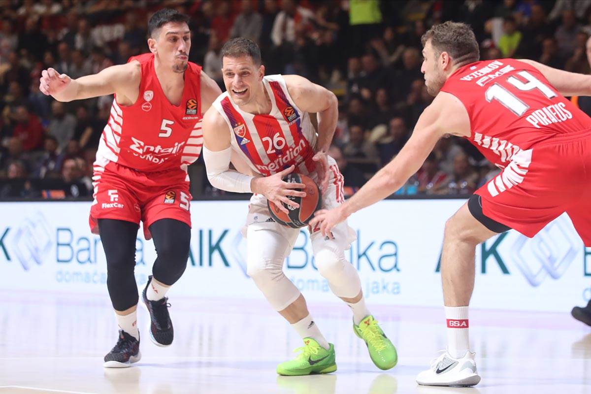 CRVENA ZVEZDA  OLIMPIJAKOS  (15).jpg