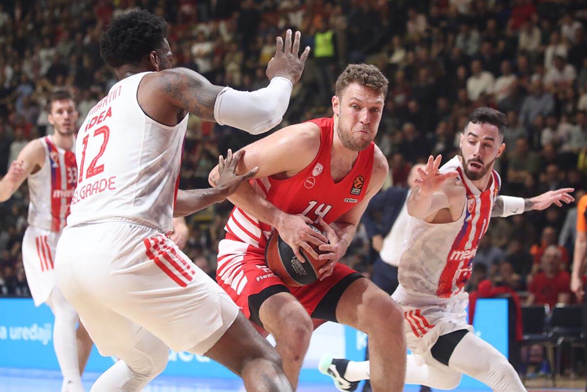 CRVENA ZVEZDA  OLIMPIJAKOS  (22).jpg