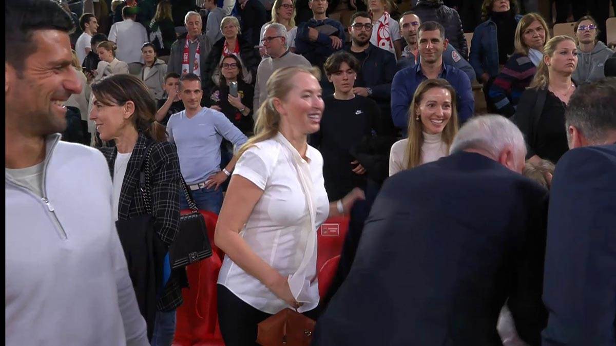 Novak Djokovic posle meca (4).jpg