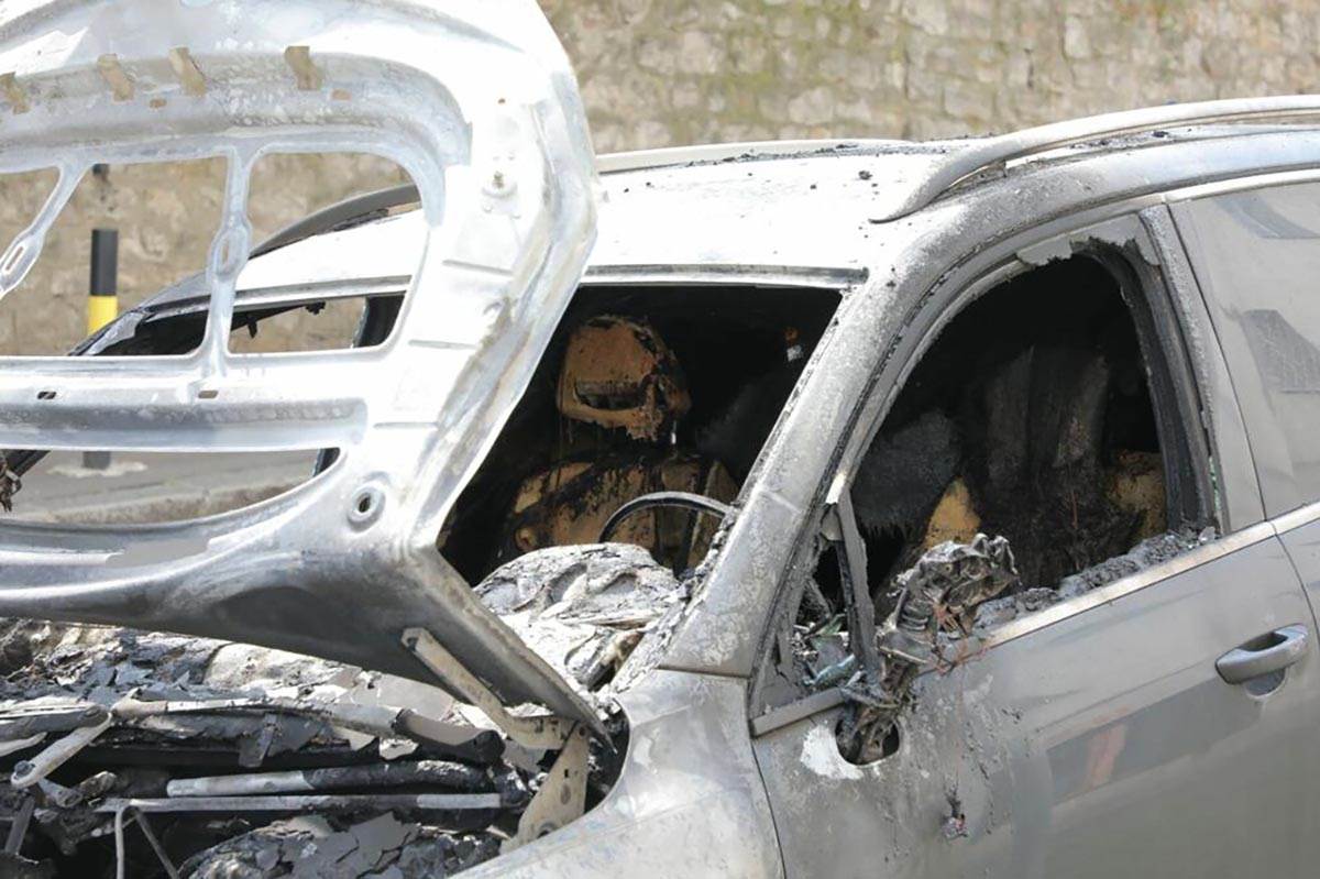 SNIMCI UNIŠTENOG AUTOMOBILA ČELNIKA SRPSKOG SPORTA (8).jpg